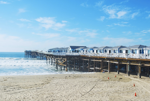 Beach Dining and Shopping
